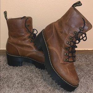 Leona Doc Martens